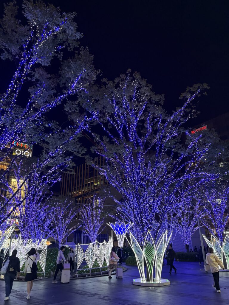 2025年博多駅前の、c