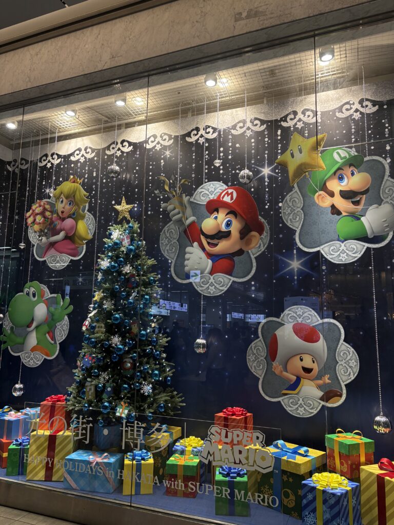 博多駅構内に展示されたスーパーマリオコラボのイルミネーション装飾